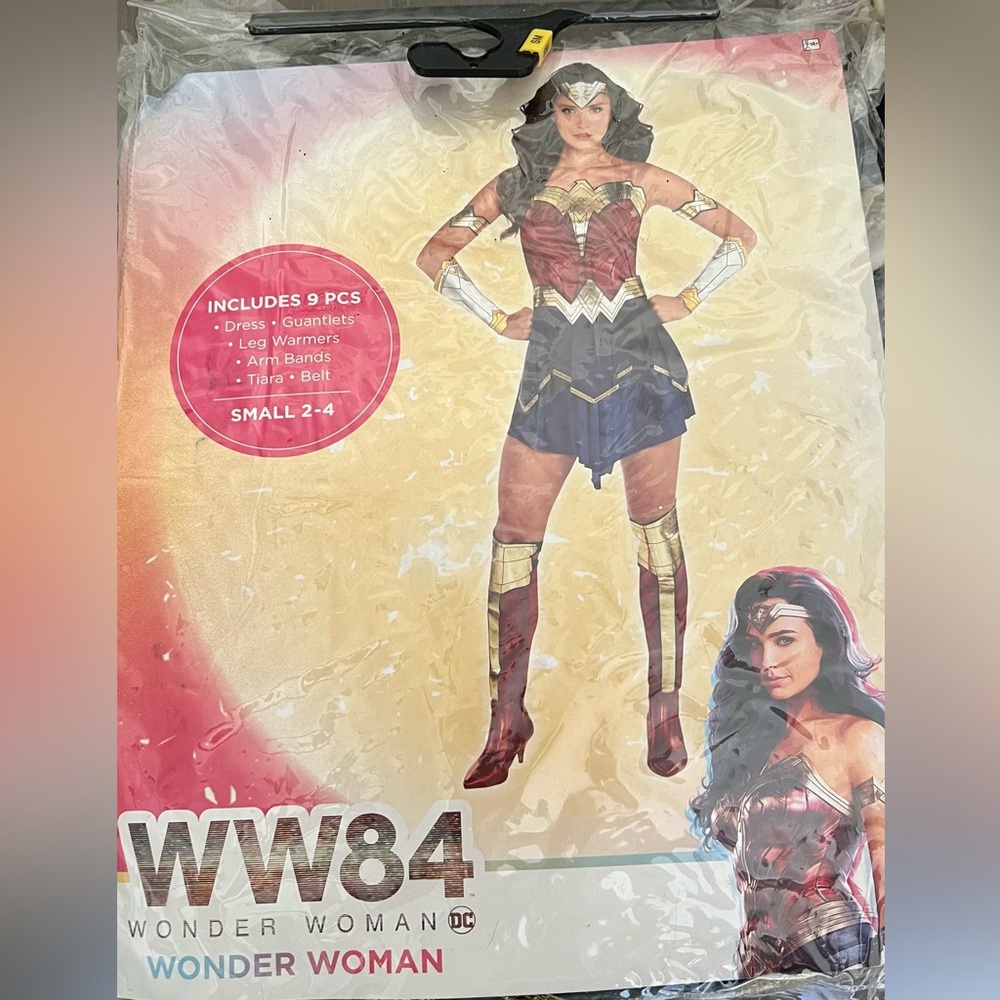 Wonder Woman Costume, Size Adult Small (2-4). In original packaging. Gently used